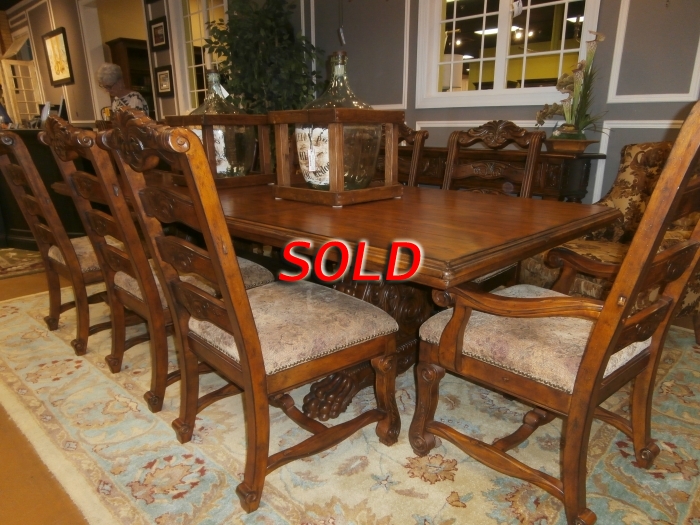 Broyhill cherry discount dining room set