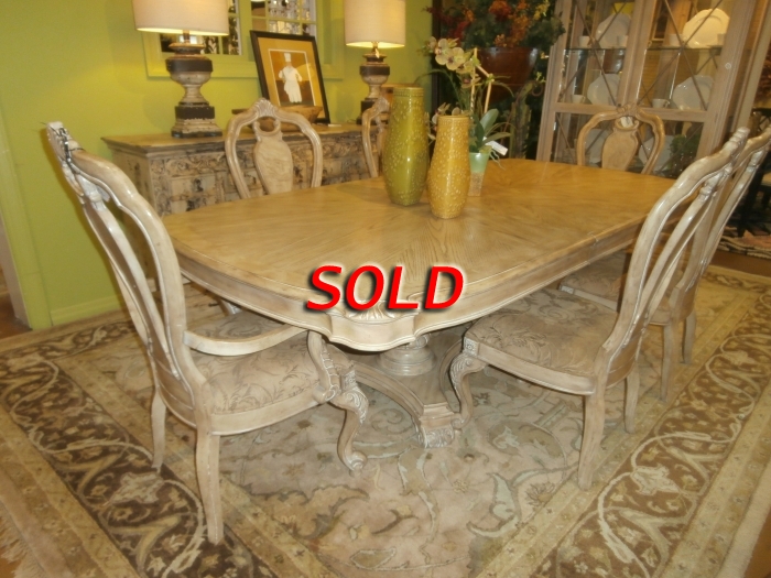 Pulaski Dining Table & 6 Chairs
