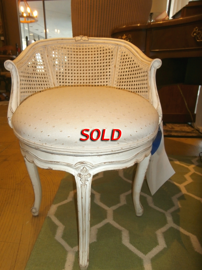 Rattan best sale vanity chair